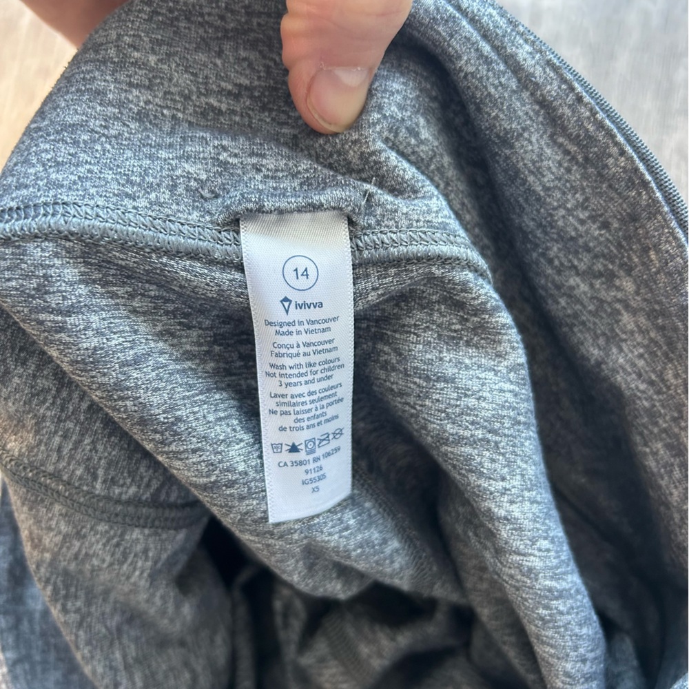 Ivivva by Lululemon size 14 youth yoga pants with side pockets in grey - Picture 6 of 8